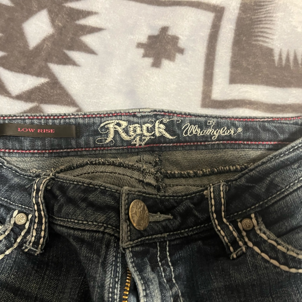 Wrangler Rock 47 Dark Wash Jeans